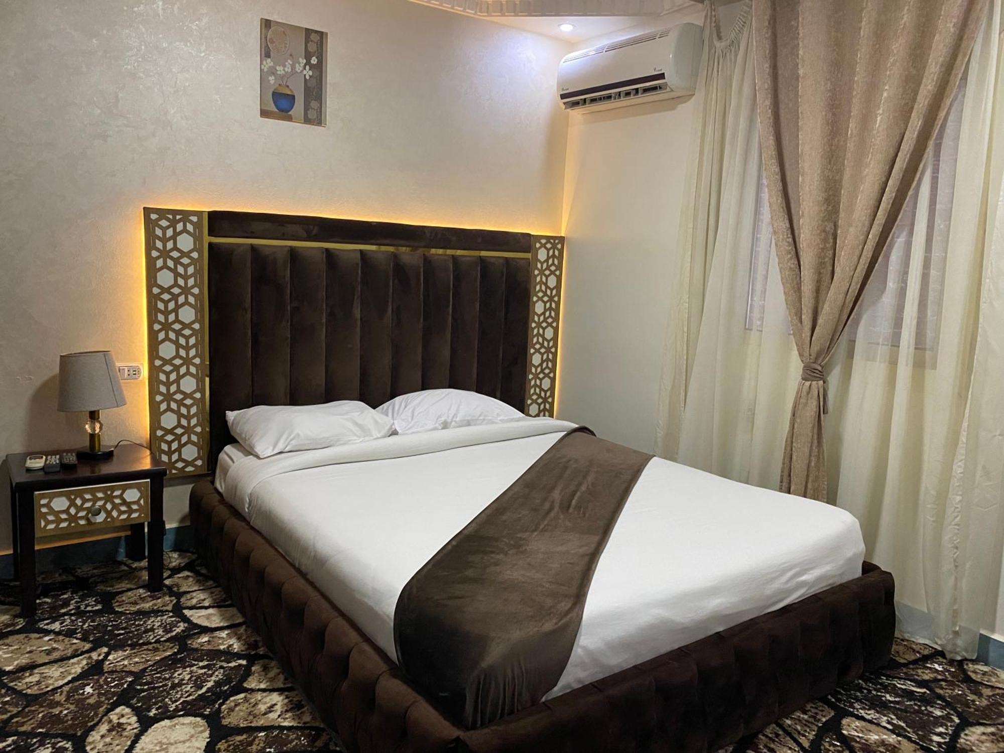 Golden Pyramids view Inn Kafret el-Gabal Buitenkant foto