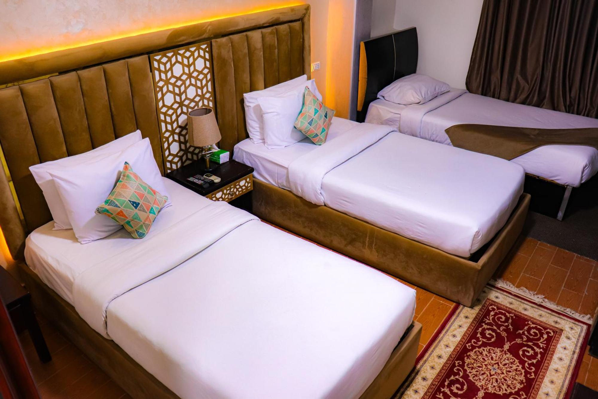 Golden Pyramids view Inn Kafret el-Gabal Buitenkant foto