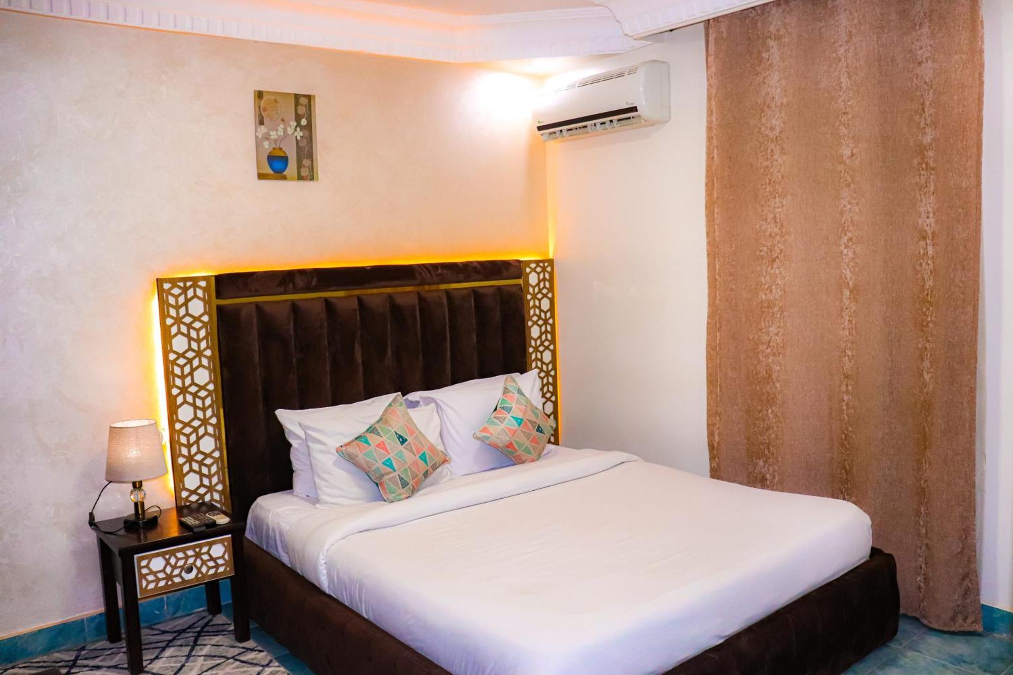 Golden Pyramids view Inn Kafret el-Gabal Buitenkant foto
