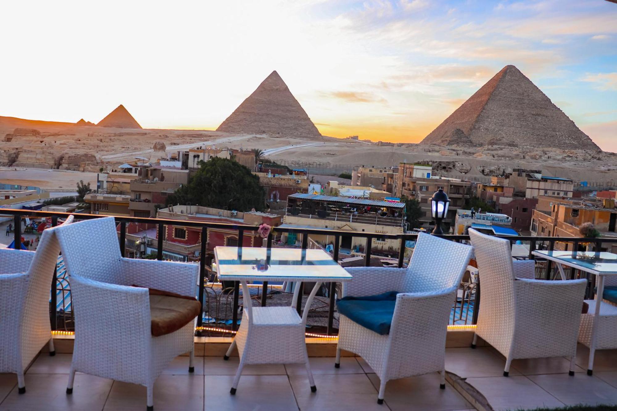 Golden Pyramids view Inn Kafret el-Gabal Buitenkant foto