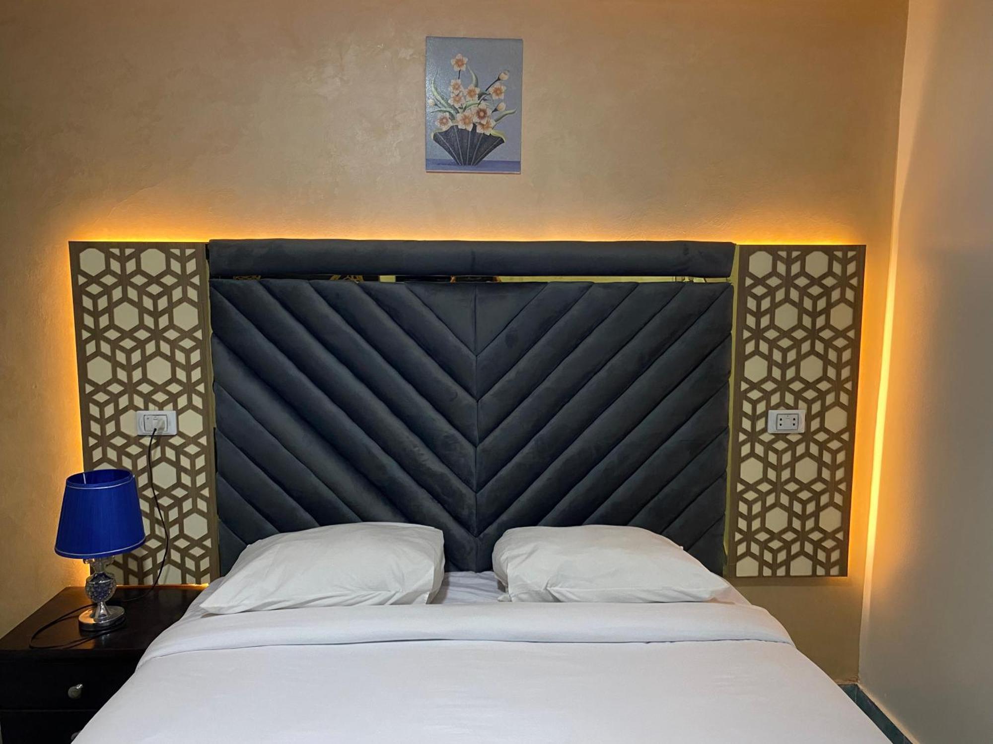 Golden Pyramids view Inn Kafret el-Gabal Buitenkant foto
